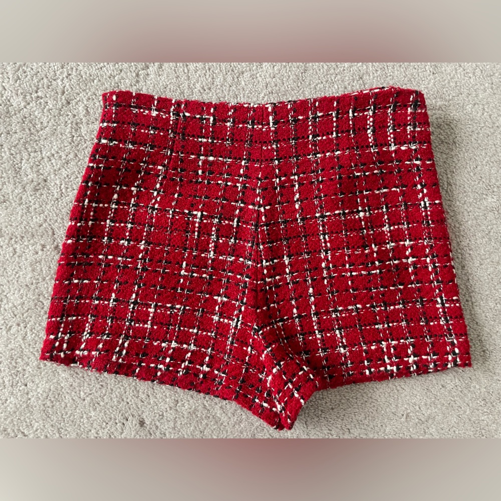 Zara Red and Black Tweed skort